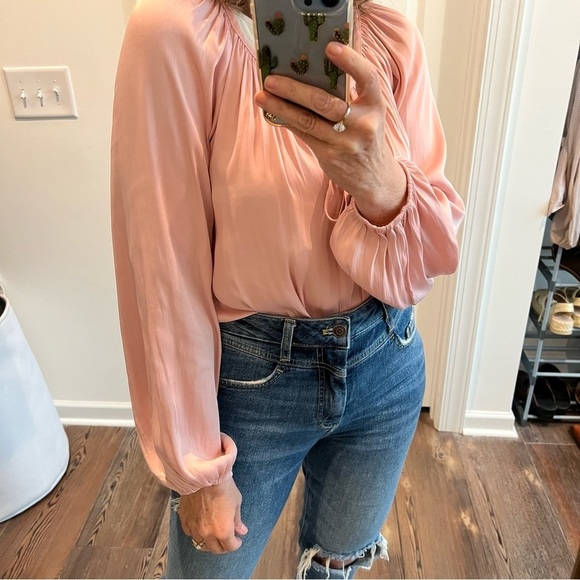 Chelsea and Theodore soft balletcore pink silky poet sleeves top size medium - Picture 1 of 9